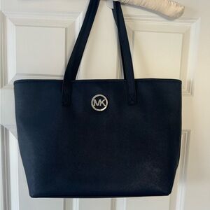 Michael Kors Tote